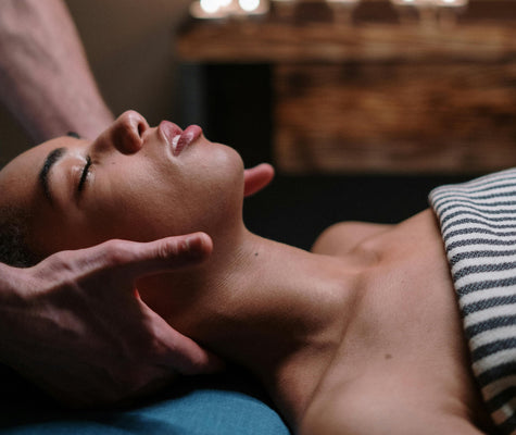 Pamper Her This Valentine’s: Clean Skincare Gifts She’ll Use Daily